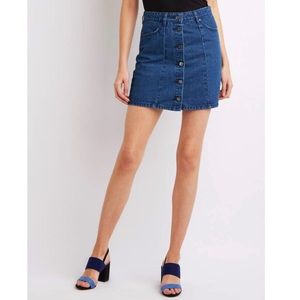 Refuge Women’s Button Front Denim Mini Skirt with Pockets, Dark Wash Size XS